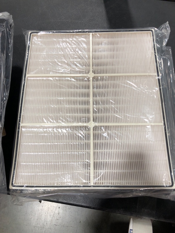 Photo 1 of AIR FILTER ASSEMBLY. UNKNOWN MAKE/MODEL/APPLICATION. APPROX. 19 X 16 INCH.