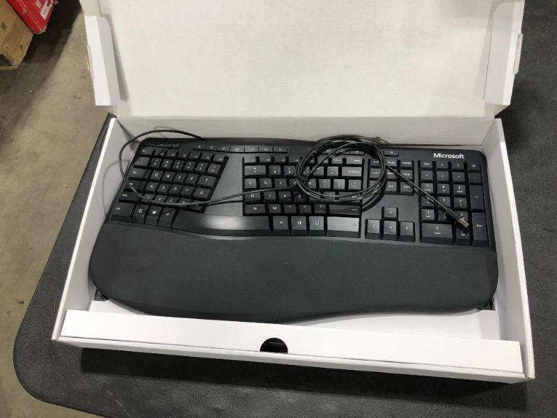 Photo 1 of Microsoft Ergonomic Keyboard (LXM-00001), Black
