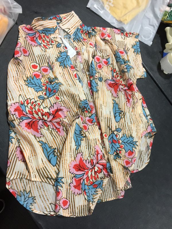 Photo 2 of Floral Print Buttoned Cover Up SIZE S 
