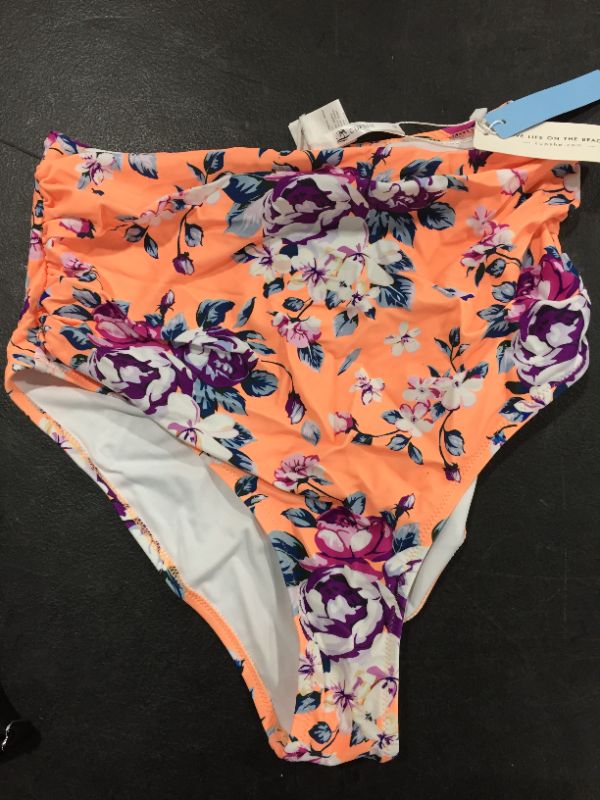 Photo 1 of CUPSHE SWIM SUIT BOTTOM SIZE M