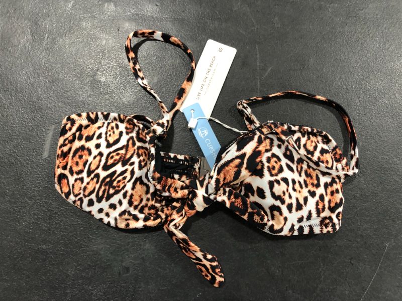 Photo 2 of Cupshe Lara Leopard Bikini Top Small 
