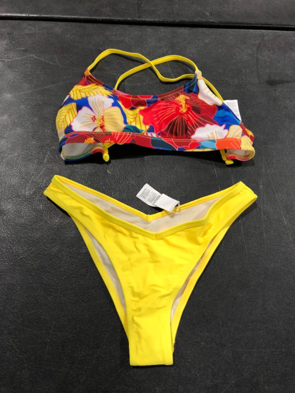 Photo 2 of Cupshe Bright Floral Print Bikini XS
