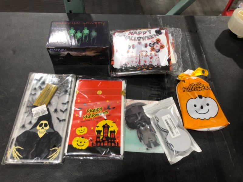 Photo 1 of BAG LOT- HALLOWEEN ITEMS