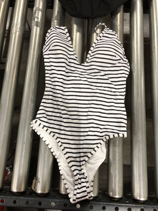 Photo 2 of Cupshe Women's Striped Back Cross Lasting Appeal One Piece Swimsuit Medium
