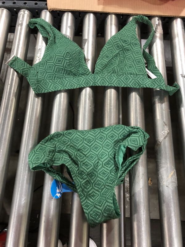 Photo 1 of CUPSHE GREEN 2 PIECE BATHING SUIT SIZE L 