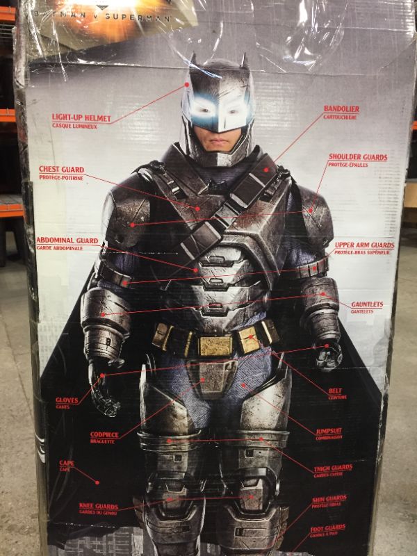 Photo 2 of Rubie's Men's Batman v Superman: Dawn of Justice Supreme Edition Armored Batman XL
