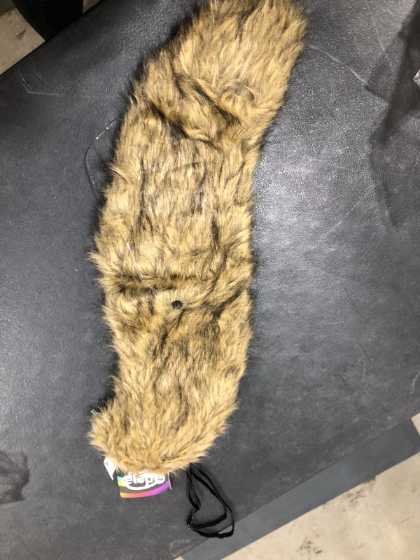 Photo 4 of Deluxe Oversized Squirrel Tail
