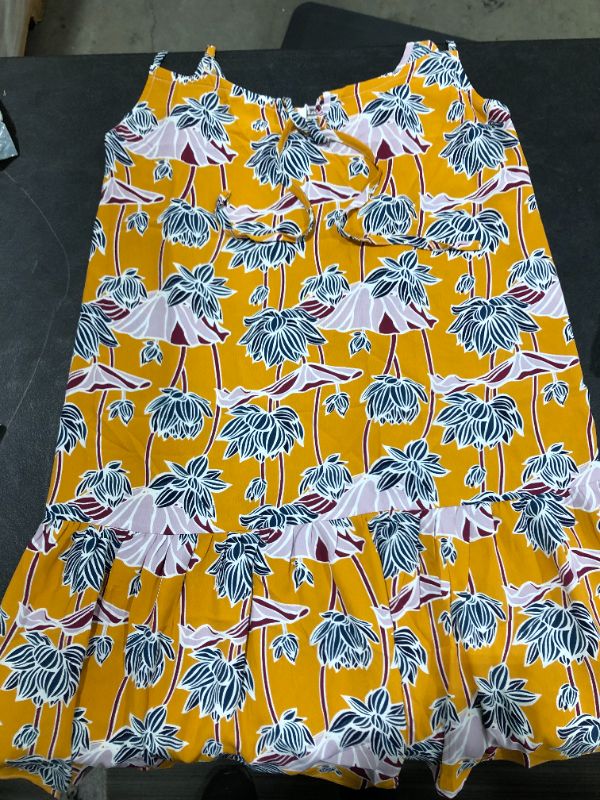 Photo 1 of CUPSHE FLORAL YELLOW DRESS
SIZE S