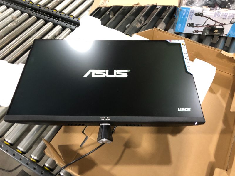 Photo 2 of FOR PARTS ONLY! ASUS 31.5” 4K HDR Monitor (VP32UQ) - UHD (3840 x 2160)