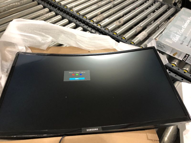 Photo 2 of SAMSUNG LC27F398FWNXZA SAMSUNG C27F398 27 Inch Curved LED Monitor
