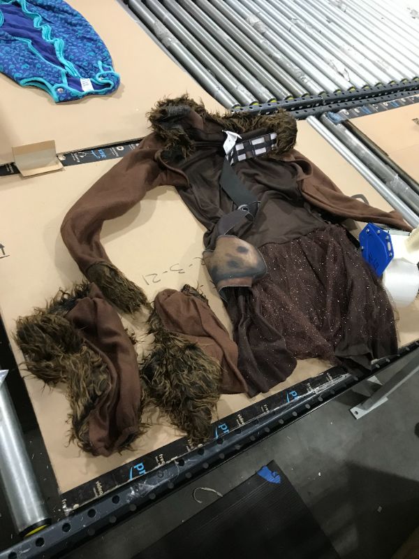 Photo 1 of Rubie's Women's Standard Star Wars Classic Chewbacca, Large
