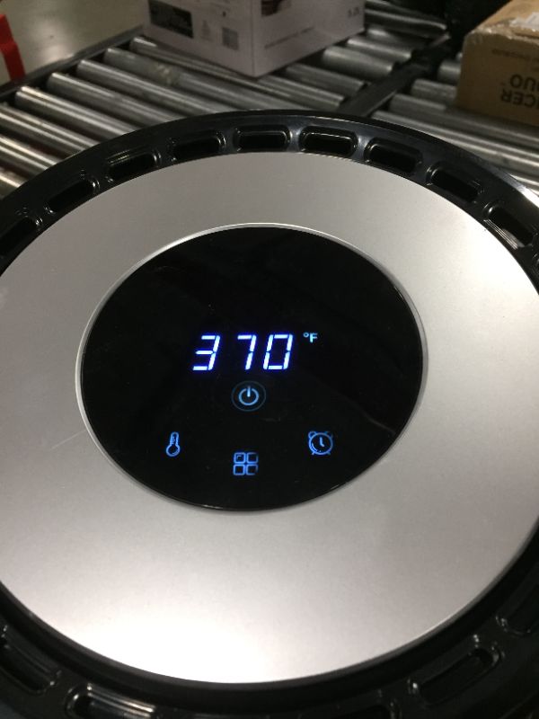 Photo 3 of Dash AirCrisp Pro Digital Air Fryer 3-Qt