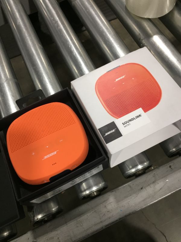 Photo 1 of Bluetooth speaker, orange