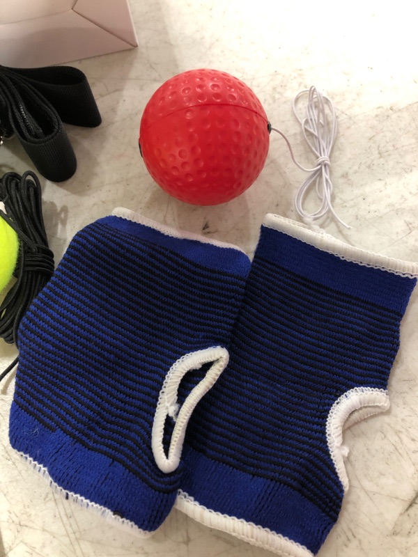 Photo 1 of BOXING REFLEX TRAINING BALL 