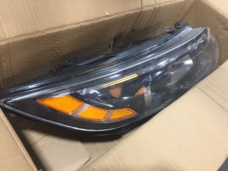 Photo 2 of Driver & Passenger Headlights Headlamps Halogen Type Set Replacement Compatible for 2011 2012 2013 Kia
