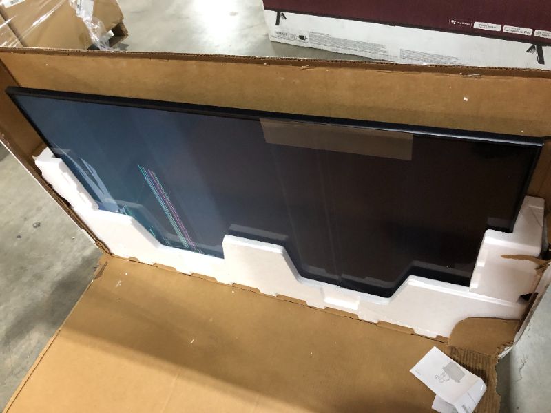 Photo 2 of LG 55" Class 4K UHD Smart LED HDR TV - 55UP8000--- parts only
