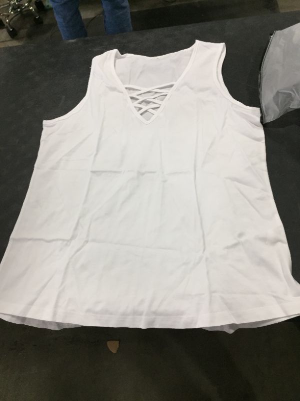 Photo 1 of Size XL, white womens tank top 