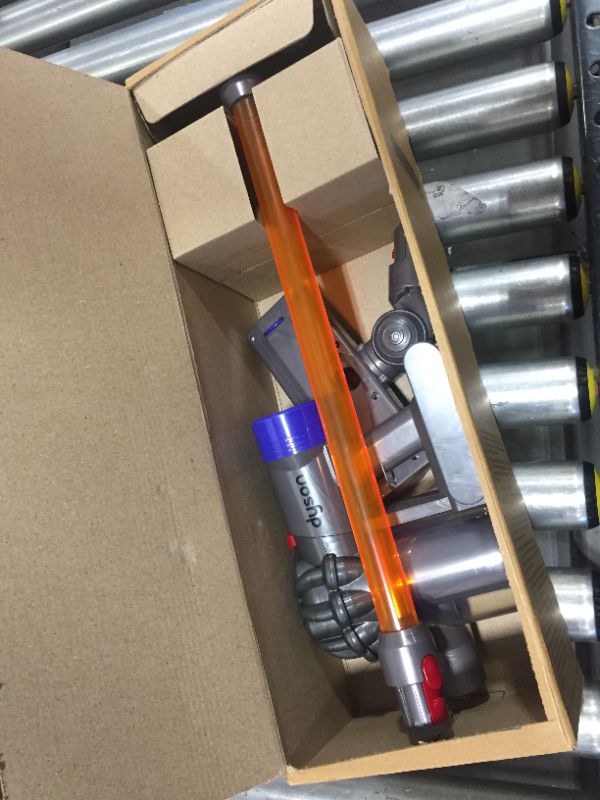 Photo 1 of Casdon Dyson Cord-Free Vacuum - Interactive Toy Dyson Vacuum For Children Aged 3+, Includes Working Suction For Realistic Play
