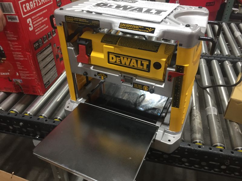 Photo 3 of DeWalt DW734 12-1/2 in. Thickness Planer