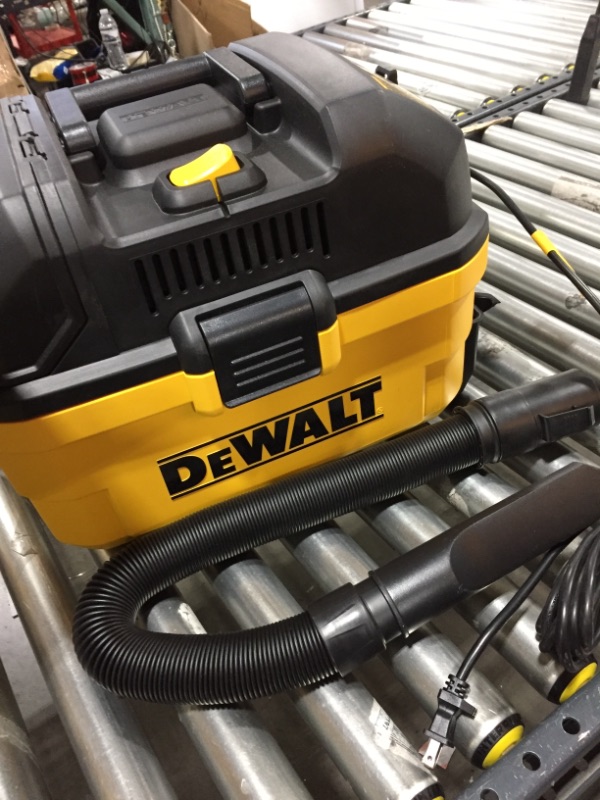 Photo 2 of DEWALT 4 Gal. Poly Wet/Dry Vac, Yellows / Golds