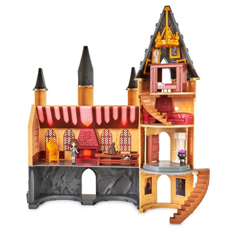 Photo 1 of The Wizarding World of Harry Potter Magical Minis Hogwarts Castle Playset