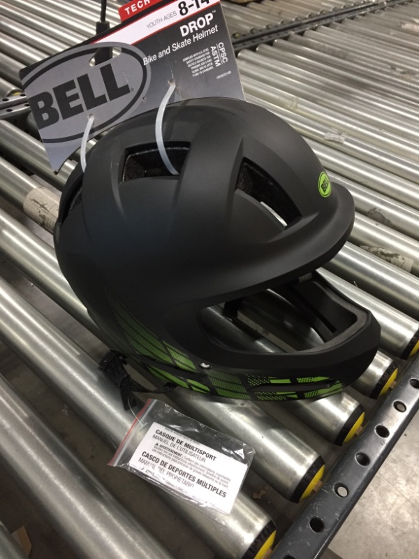 Photo 2 of Bell Drop Youth Bmx Bike and Skate Helmet