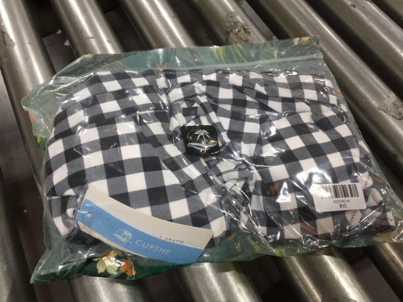 Photo 1 of CUPSHE Black And White Gingham Ruffle One Piece Swimsuit, SIZE L