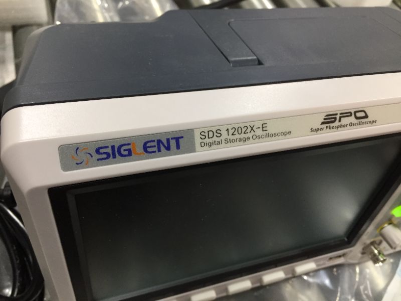 Photo 3 of Siglent SDS1104X-E 100Mhz digital oscilloscope 4 channels standard decoder
