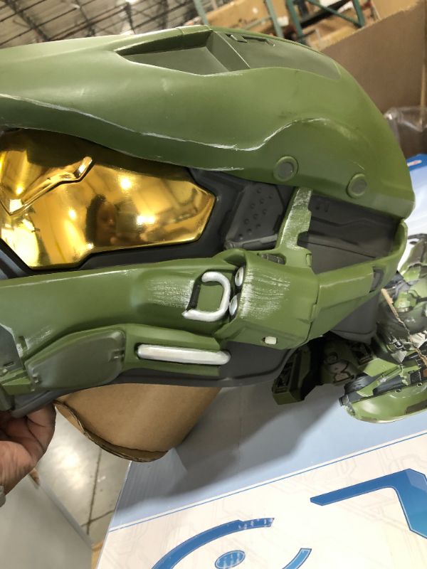 Photo 9 of Disguise Men's Halo Master Chief Ultra Prestige Costume
