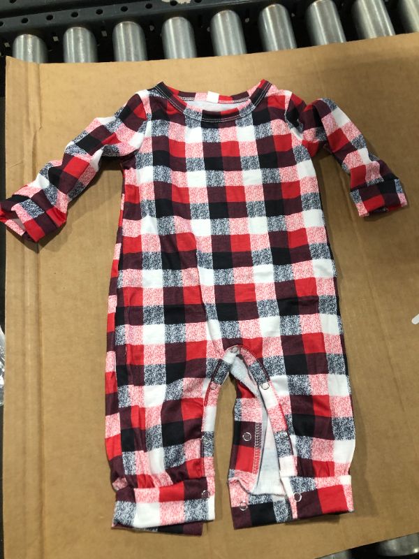 Photo 1 of BABY UNISEX CHRISTMAS PAJAMAS 
SIZE 0-6MOS