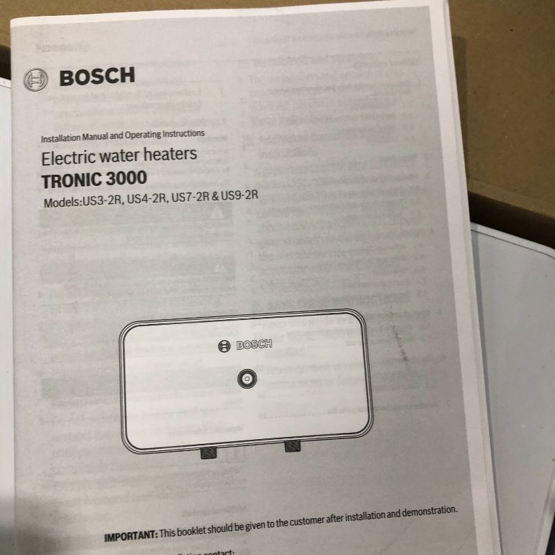 Photo 2 of Bosch Thermotechnology 7736505870, 7.2kW, Bosch US7-2R Tronic 3000 Electric Tankless Water Heater, 7.2 kW, 6.6" x 12.8" x 2.9", White
