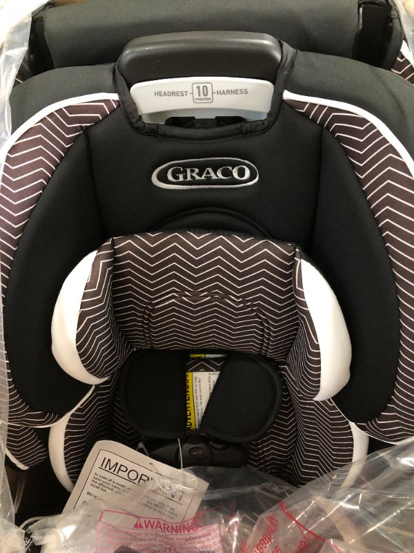 Photo 3 of Graco 4Ever DLX 4 in 1 Car Seat, Infant to Toddler Car Seat, with 10 Years of Use, Zagg
