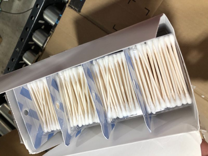 Photo 1 of Amazon Brand - Solimo Cotton Swabs, 500ct (Pack of 4)
