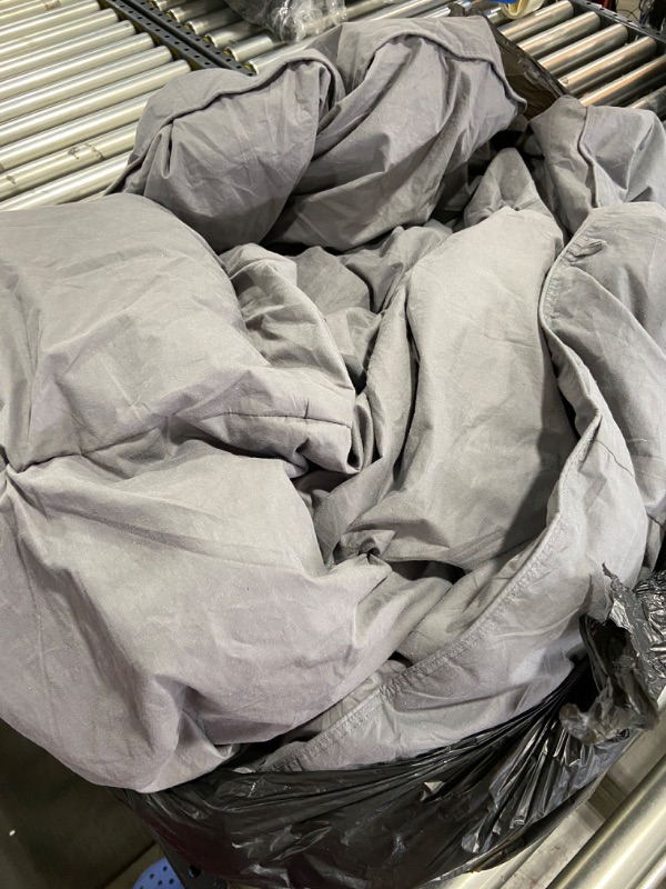 Photo 1 of Grey Queen Sz Comforter Blanket