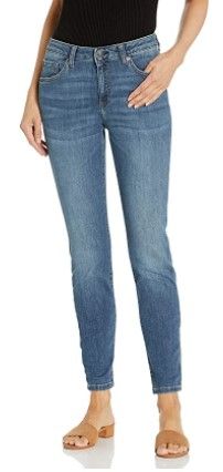 Photo 1 of Amazon Essentials Women's Mid Rise Curvy Skinny Jean 12