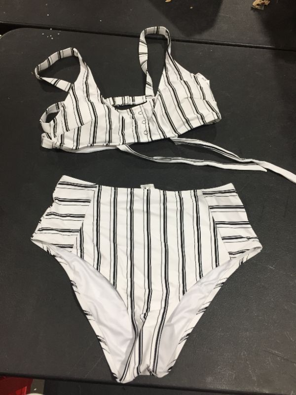 Photo 1 of CUPSHE womens 2 piece swimsuit size:XL