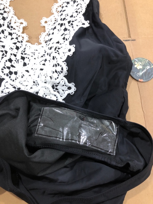 Photo 2 of Blooming Jelly Vintage Lace Black One-Piece- L