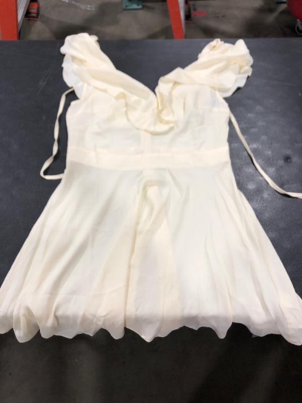 Photo 1 of CUPSHE Raelynn V-Neck Ruffle Mini Dress (S)
