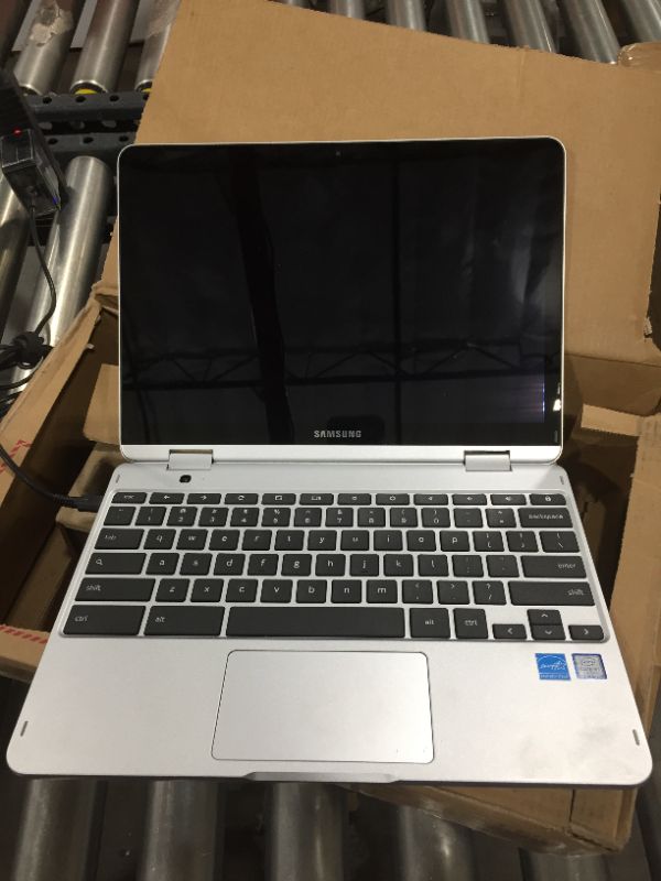 Photo 3 of SAMSUNG Galaxy Chromebook/SELLING FOR PARTS ONLY 