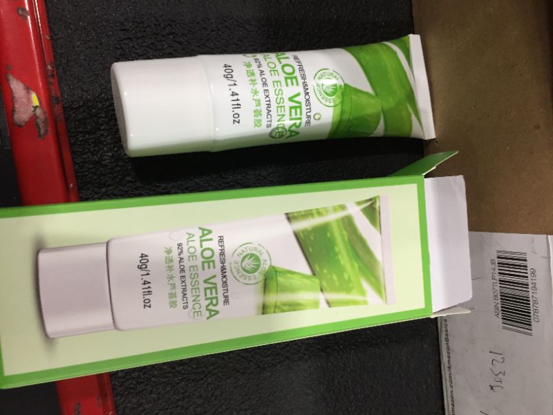 Photo 2 of Aloe Vera Gel Skin Protect Face Cleaning Moisturizing Nourish Cream
