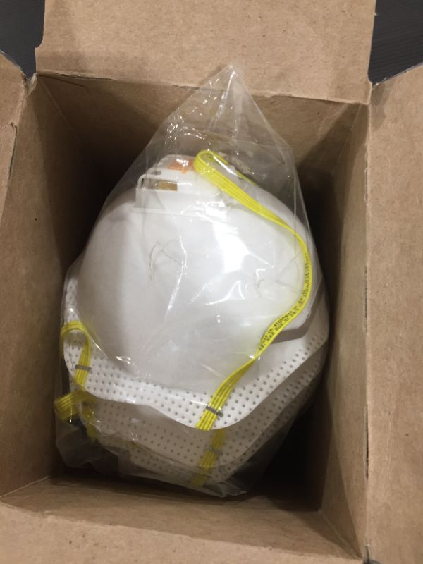Photo 1 of 3M Paint Sanding Valved Respirator
