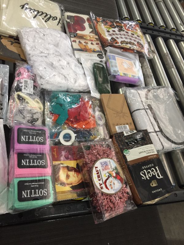 Photo 1 of Big box lot - misc items