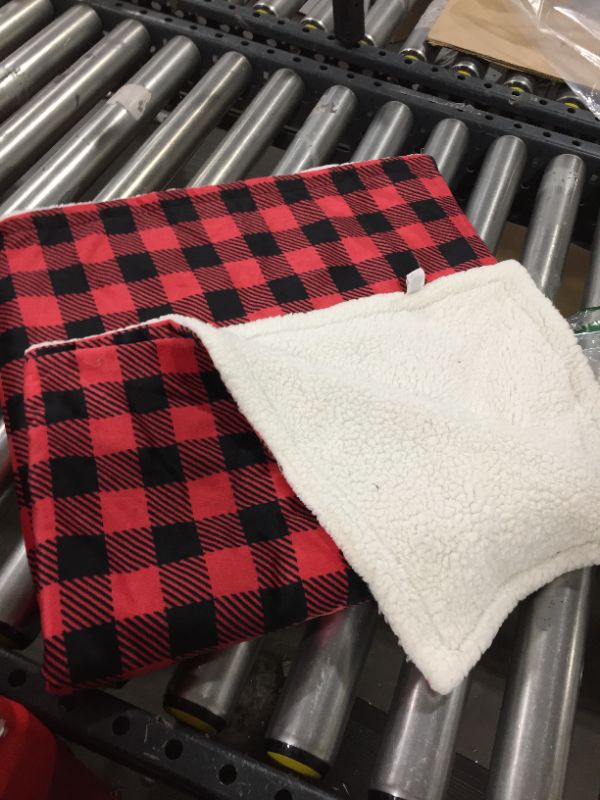 Photo 1 of 30" x 40" plaid sherpa blanket 