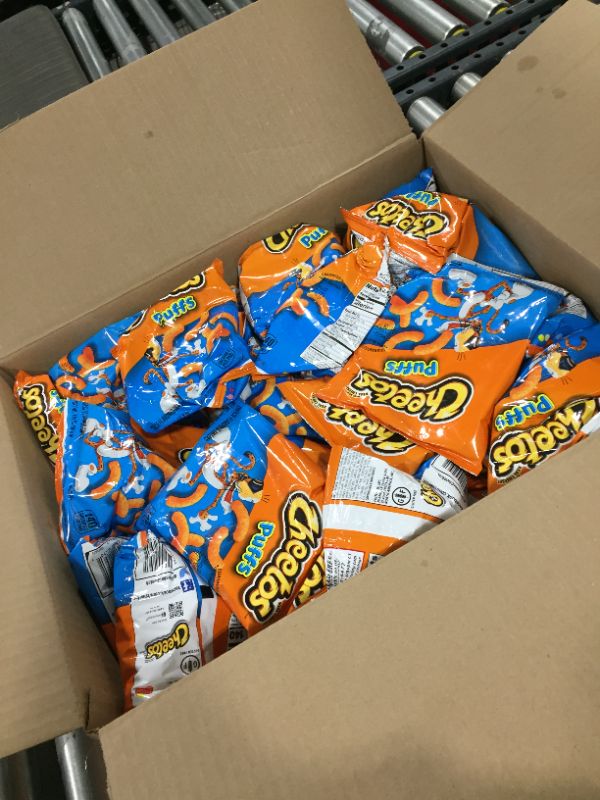 Photo 3 of Cheetos Puffs Cheese Flavored Snacks, 0.875 Oz Bags, 40 Count exp 9.21.21