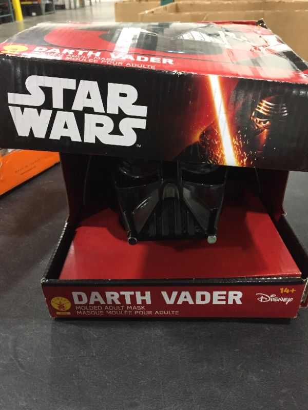 Photo 1 of Darth Vader Mask 82001
