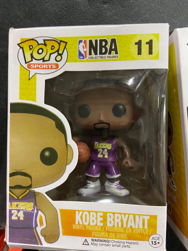 Photo 2 of Funko Pop! Nba Collectable Authentic - #11 Kobe Bryant Purple Away Uniform FAKE