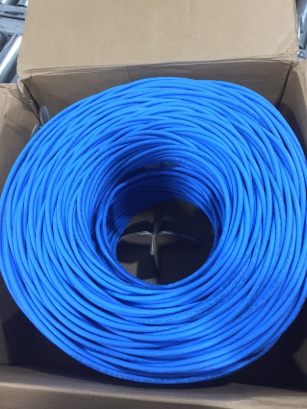 Photo 2 of fast Cat. Cat6 Ethernet Cable 1000ft - 23 AWG, CMR, Insulated Solid Bare Copper Wire Internet Cable with Noise Reducing Cross Separator - 550MHZ / 10 Gigabit Speed UTP LAN Cable 1000 ft - CMR (Blue)
