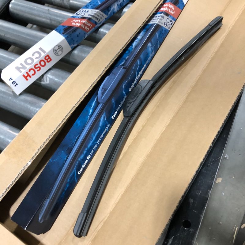 Photo 2 of Bosch ICON Wiper Blades 21A19A (Set of 2) Fits Acura: 05-01 EL, Honda: 01-97 Prelude, Mazda: 07-04 3, Volkswagen: 10-07 Golf City +More, up to 40% Lon