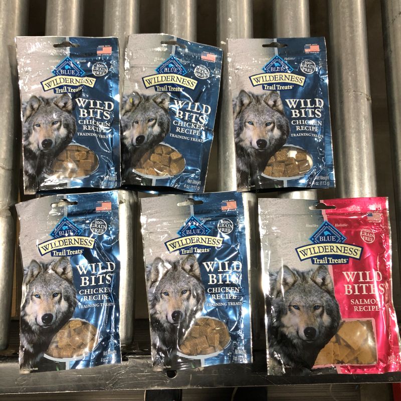 Photo 2 of 5 PACK Blue Buffalo Wilderness Trail Treats Wild Bits Grain Free Soft-Moist Training Dog Treats... PLUS 1 pack Blue Buffalo Wilderness Trail Treats Wild Bites Grain Free Soft-Moist Dog Treats