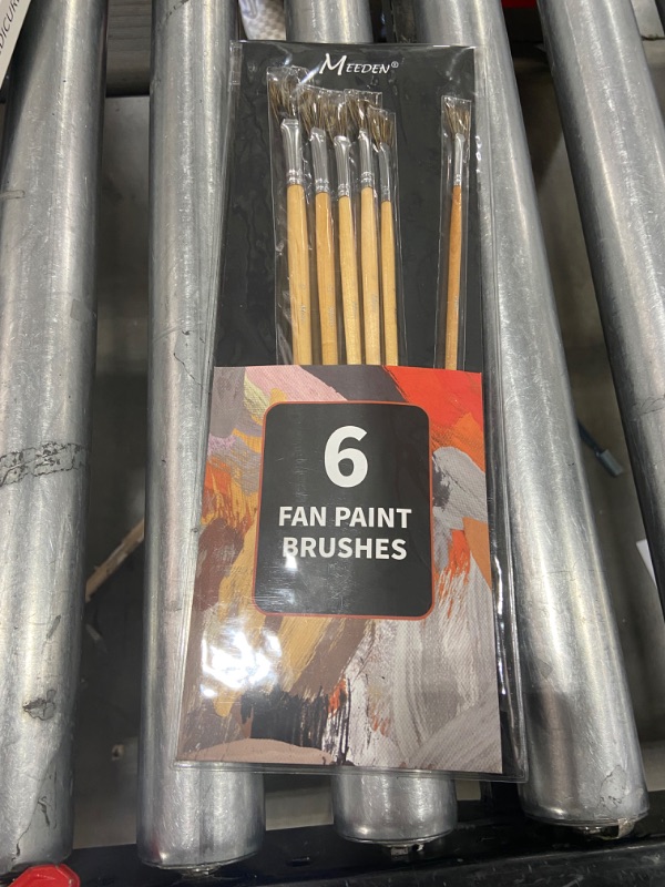 Photo 1 of 6 Fan Paint Brushes